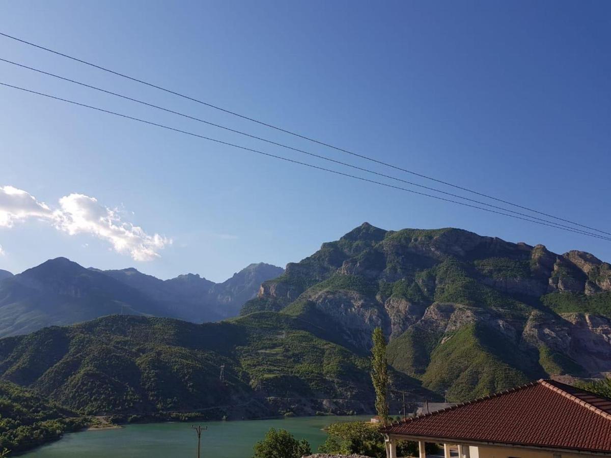 Lugina E Komanit
