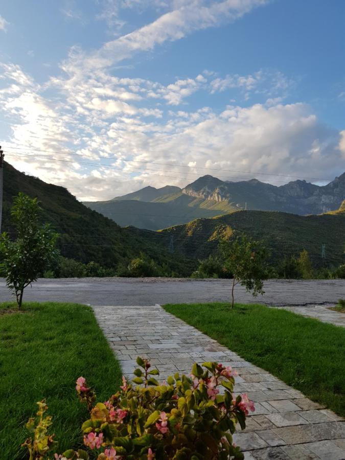 Lugina E Komanit Koman