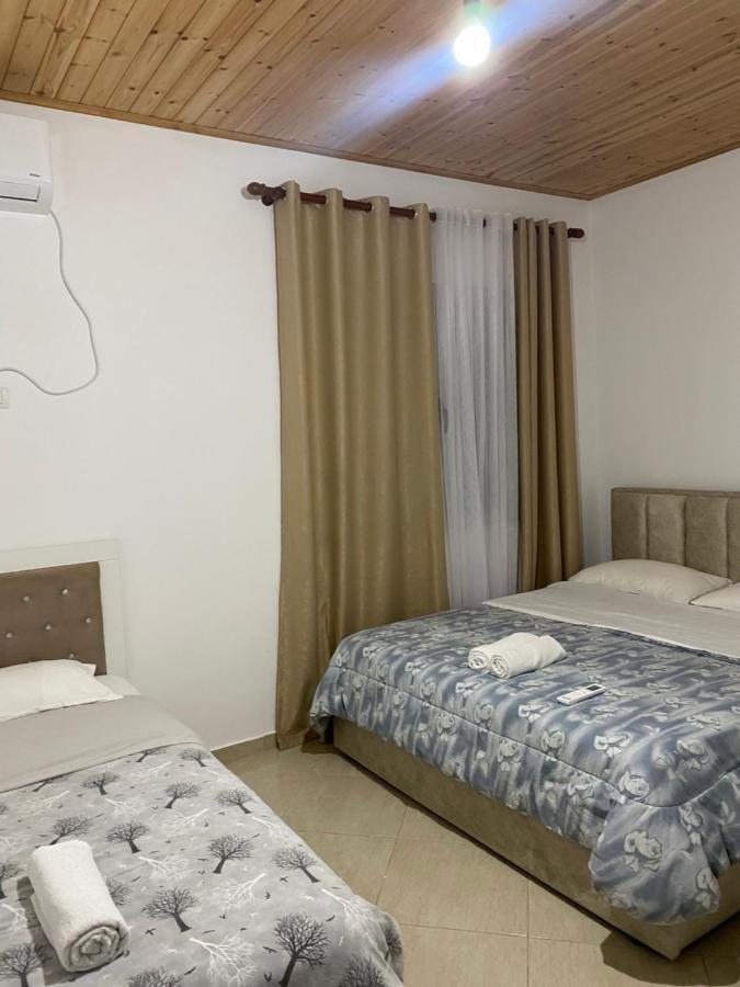 Lugina E Komanit Hotel 3*